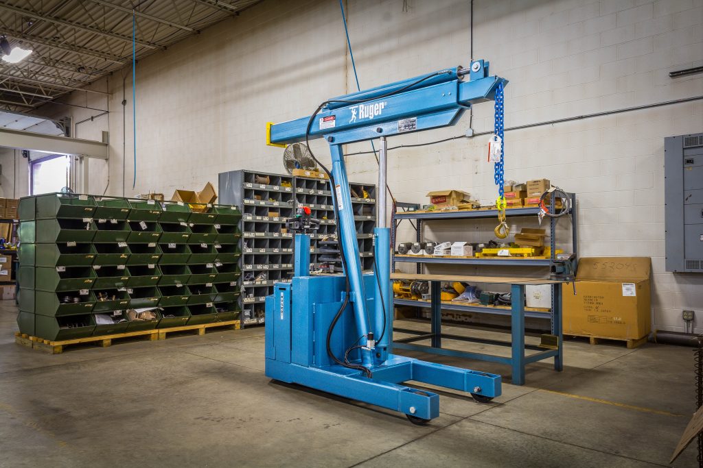 Ruger Small Footprint Floor Crane, Powered,Condensed Straddle